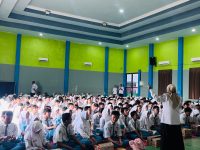 Pembukaan Kokurikuler Tema Kewirausahaan, Siswa Kelas X Ikuti “Aksi Bisnis Remaja”