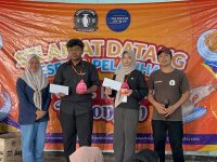 Studi Wisata Kewirausahaan Kelas XI SMANITA di Kasongan